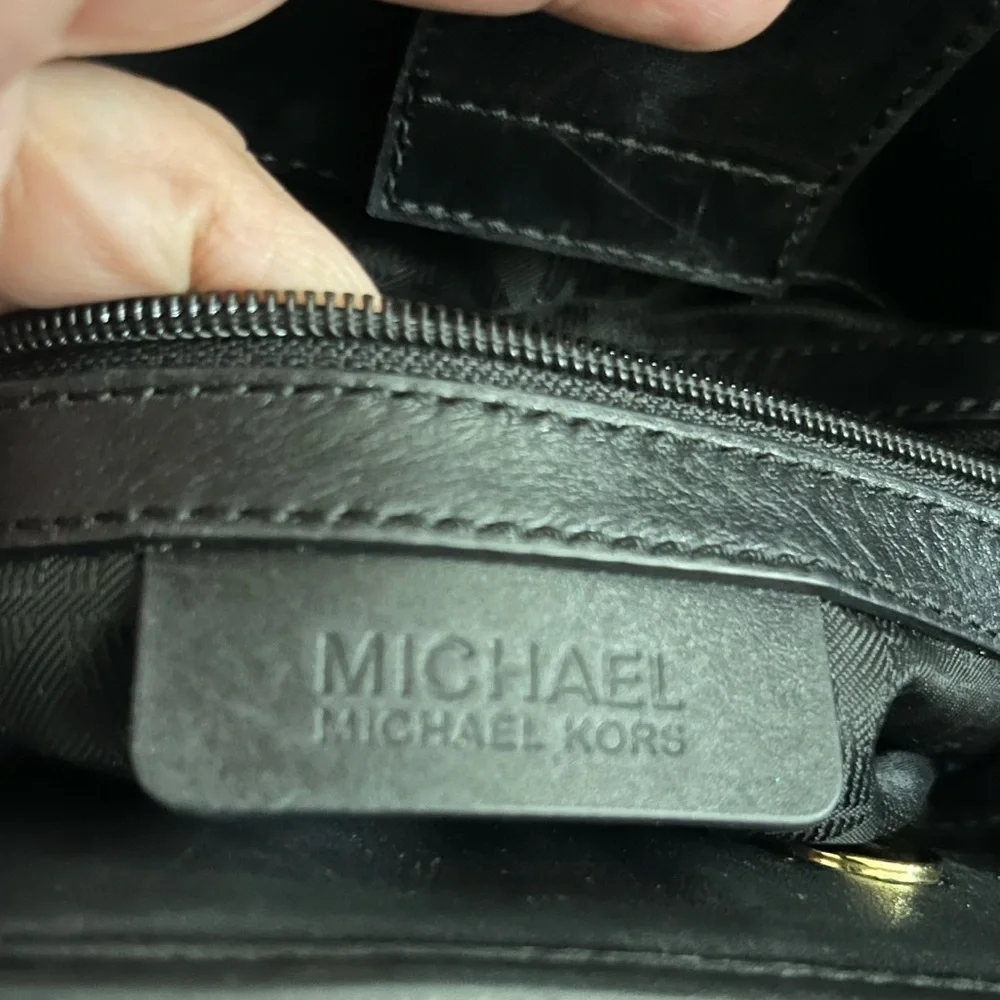 Michael Kors ✨fast shipper